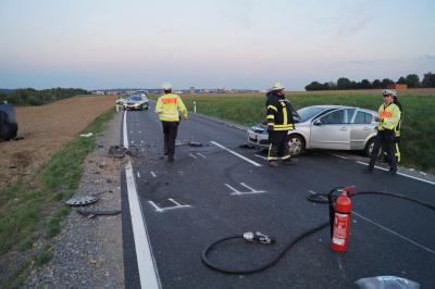 Zwei PKW frontal aufeinander gekracht bei Sachsenheim